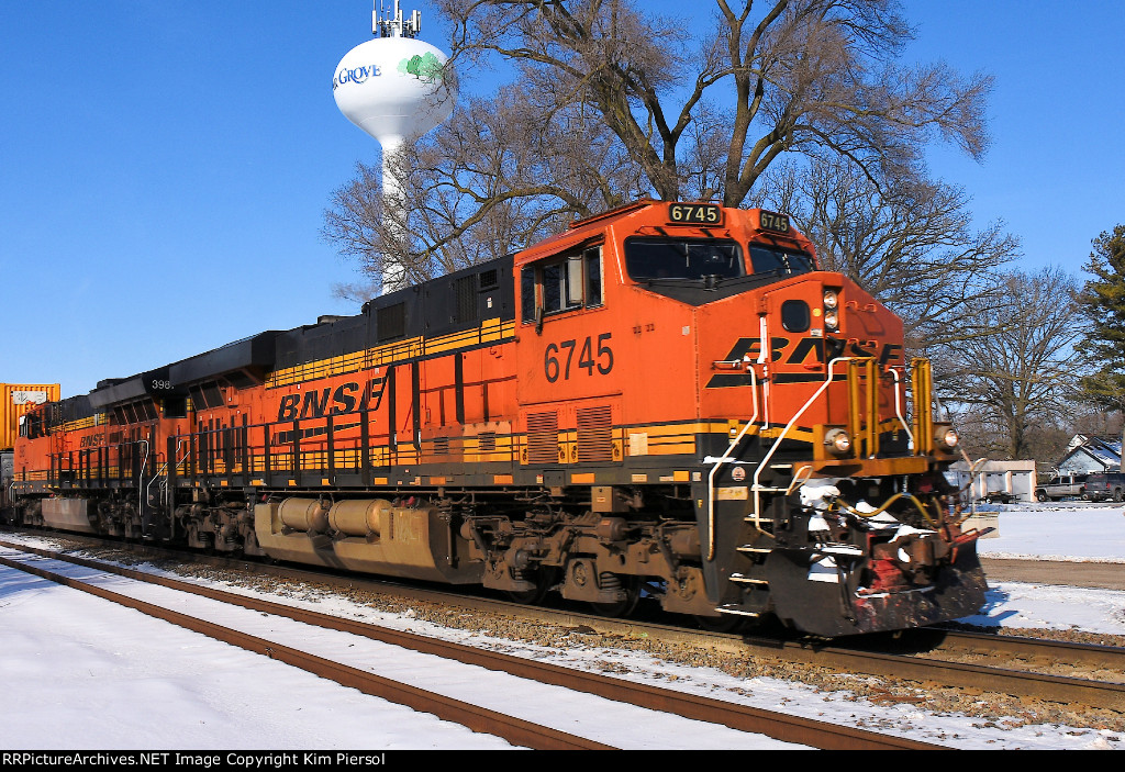 BNSF 6745